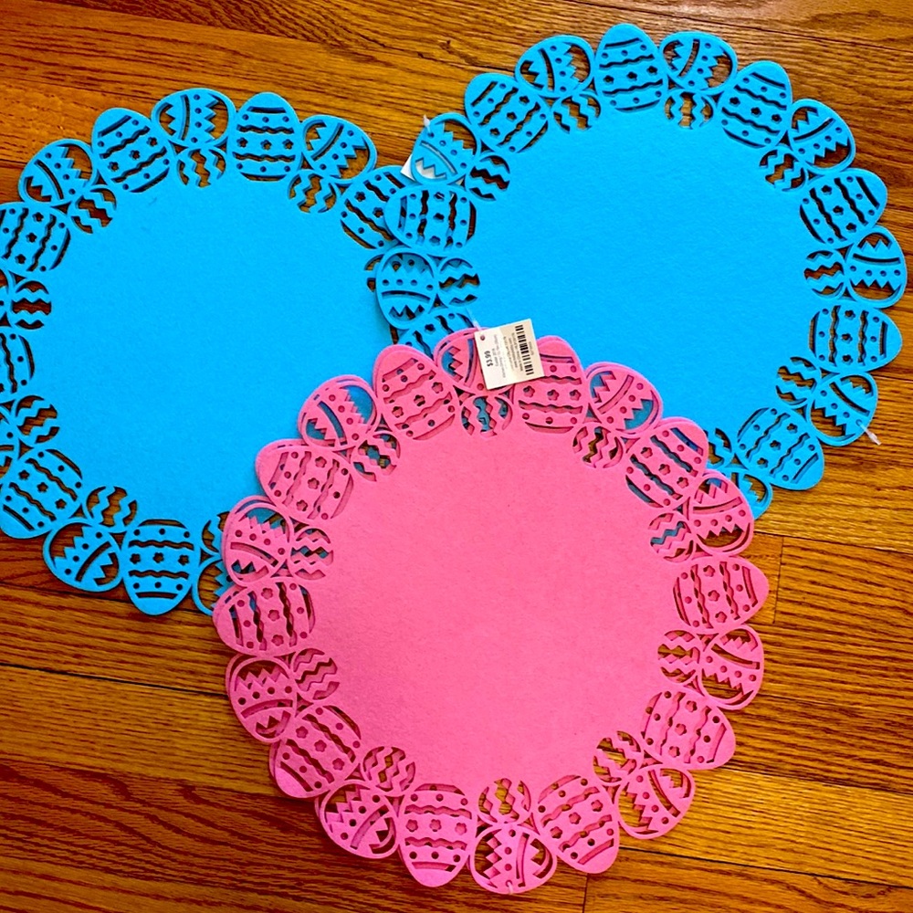 6 Easter Placemats NWT